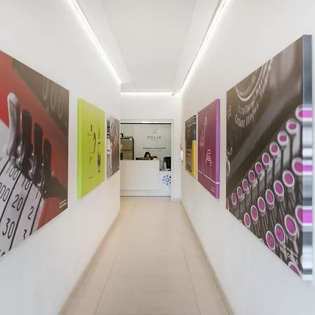 Ξενοδοχείο με διαμερίσματα Felix - Grandi Magazzini 3*