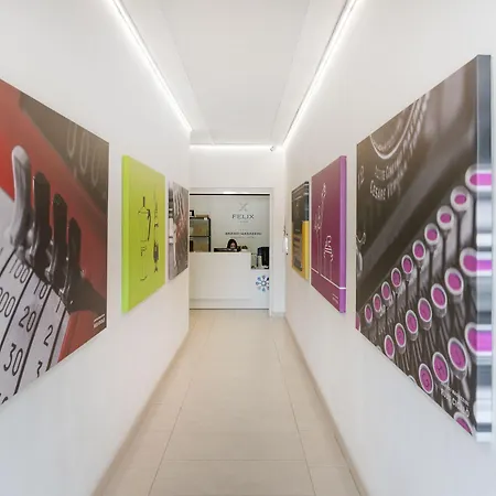 Ξενοδοχείο με διαμερίσματα Felix - Grandi Magazzini 3*