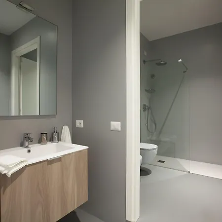 Ξενοδοχείο με διαμερίσματα Felix - Grandi Magazzini Νουόρο